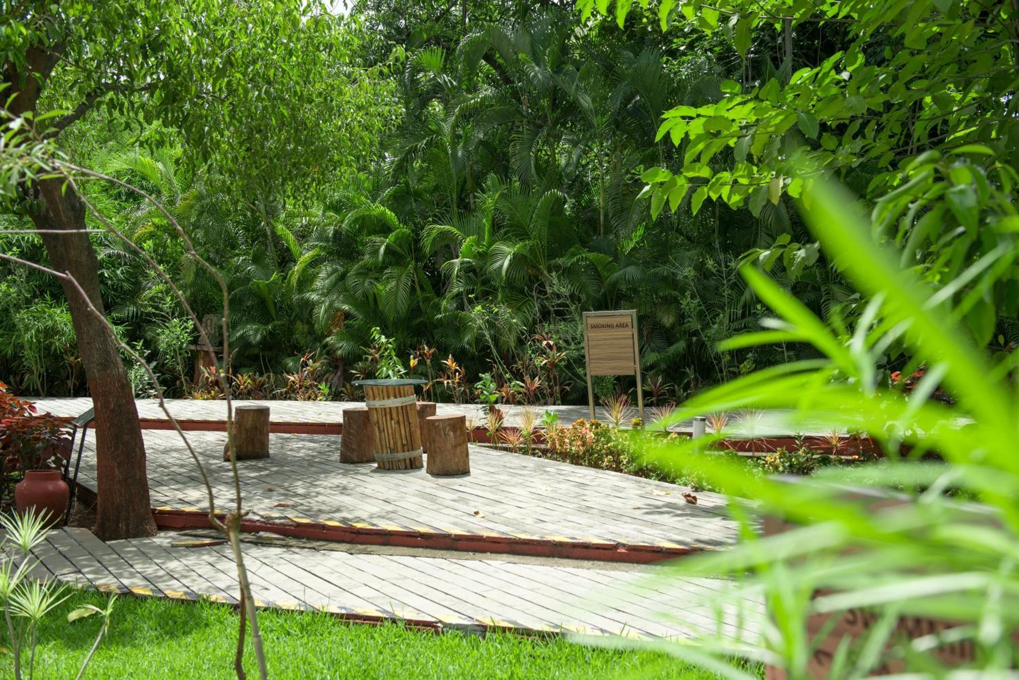 Gir Serai - Ihcl Seleqtions Sasan Gir Exterior foto